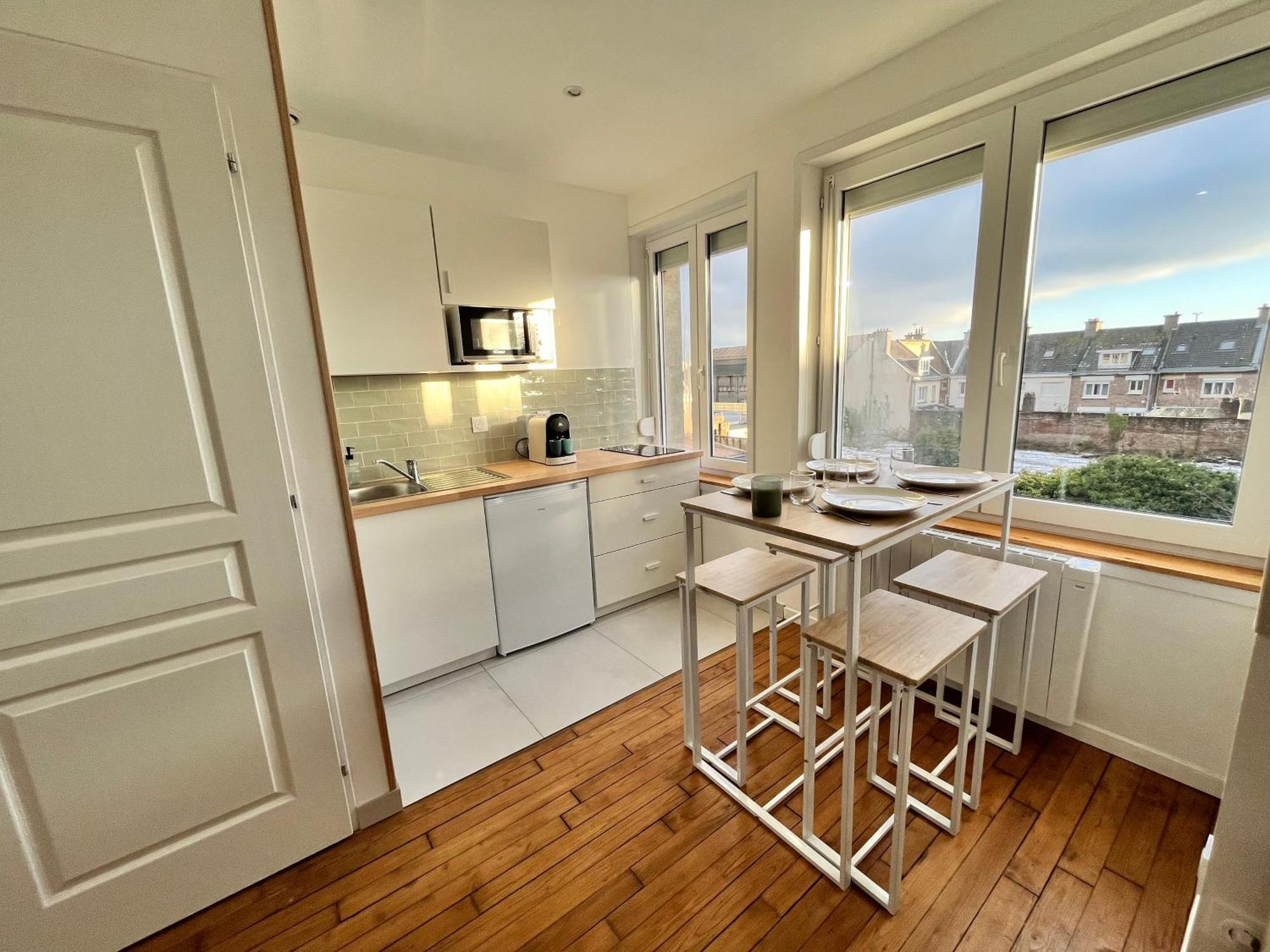 Les Appartements D'Ostende Calais Exterior photo